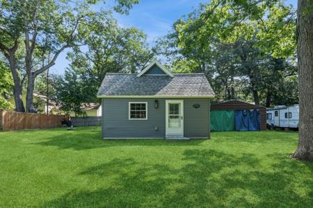 176 King Road