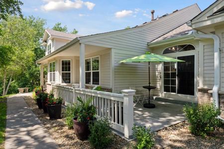7372 Howard Lane