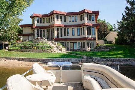2182 Lakebrook Drive