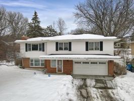 5867 Central NE