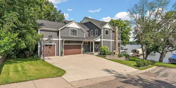 1571 Finch Lane