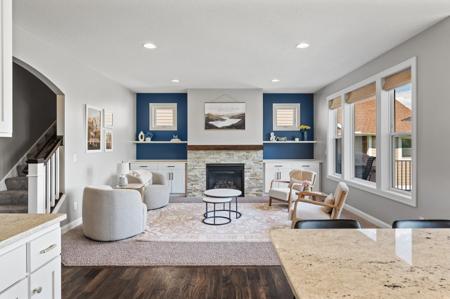 6644 Lamplight Drive