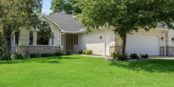 5553 Fenway Court