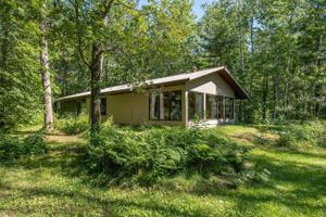 5109 Shangri La NE