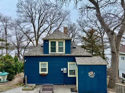 649 Lakeshore Drive