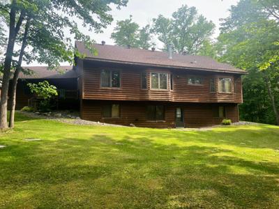 10822 Steamboat Loop NW