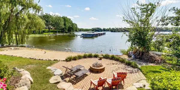 3586 Crystal Bay Lane NW