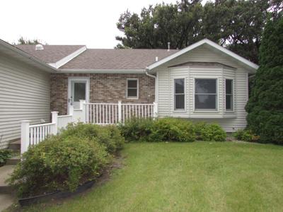 1600 S Prairie Avenue