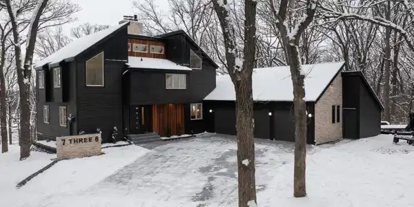 736 Woodland
