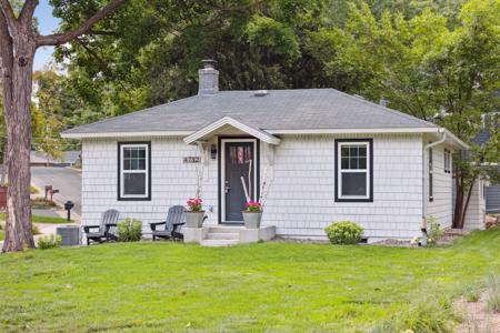4732 Beachside