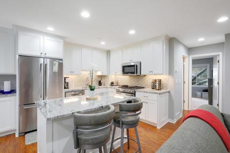 286 Eagle Lake