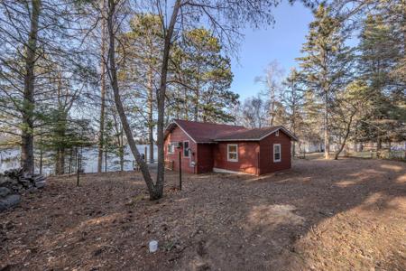 900 Rosemary Lane NW