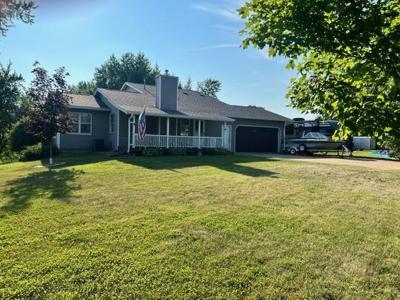 4038 Wells Lake Way