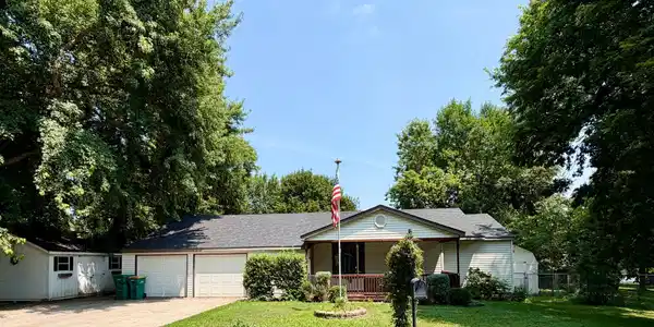210 Saratoga Street
