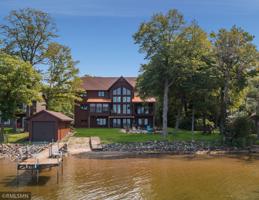 2115 Lake Shore