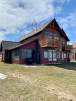 6928 Beach View NW