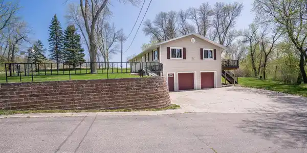 18739 County Highway 33