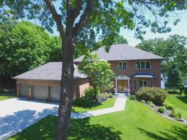 8569 Red Oak Drive
