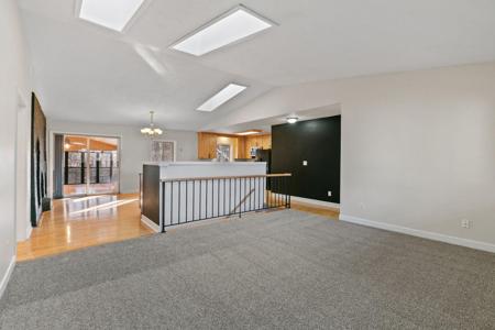 1382 Lakeside Circle