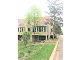 1138 Chelsea Court