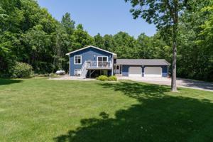 281 Bluffs NW