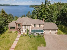 7361 Breezy Point NW