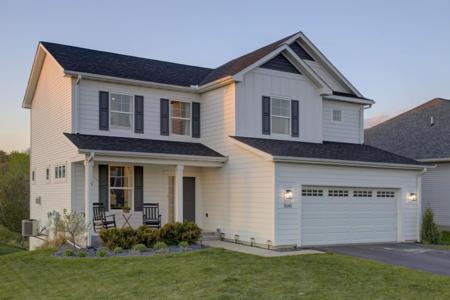 1041 Oakwood Road