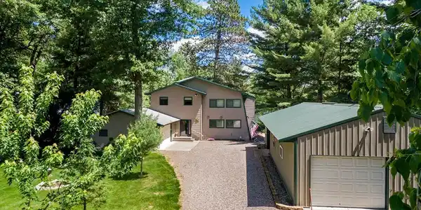 41158 Poplar Drive