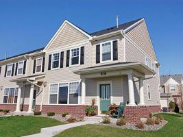 6587 Linwood NE