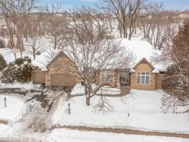 8905 Cove Pointe