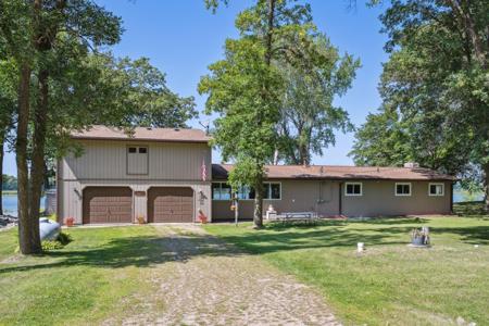 22251 Gateway