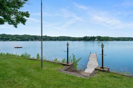 13407 Ozark Trail N
