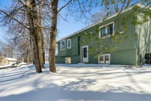 6221 Deerwood