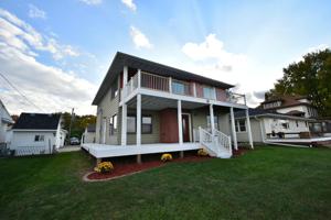 1821 Grandview