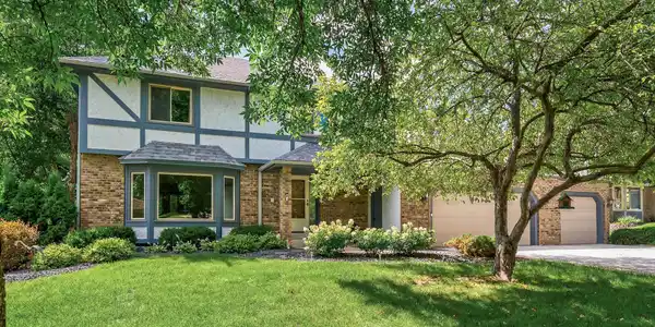 8887 Dallas Lane N