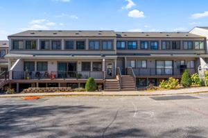 8948 Neill Lake