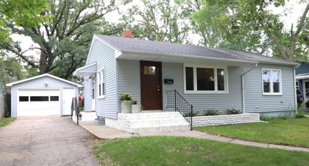 1239 Summit