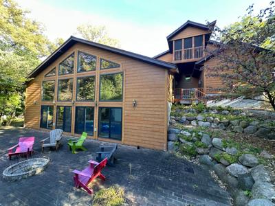 7641 Long Lake Road