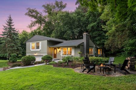 27405 Pine Bend