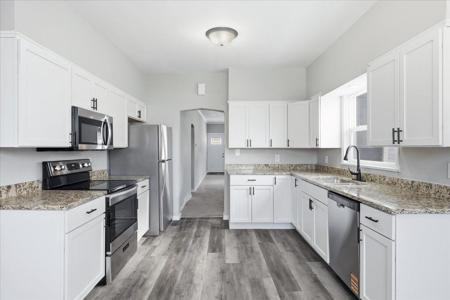 1121 2nd Street