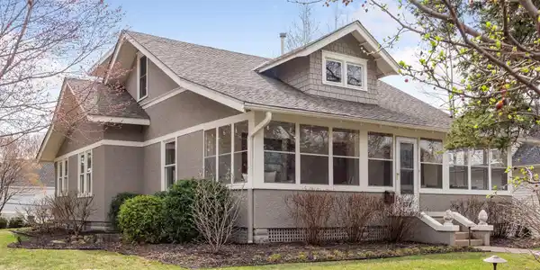 534 Wayzata E