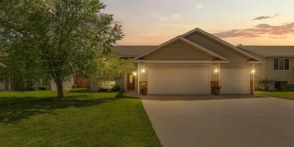121 Timberwolf Court