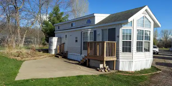 4328 460th Street