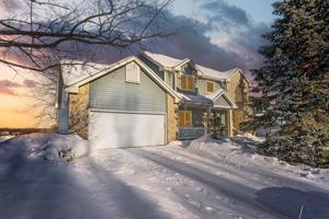 15883 Garden View