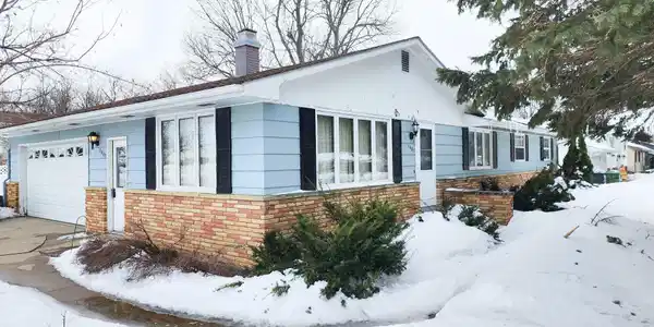 1403 Indian Hill