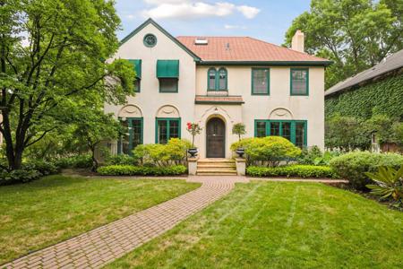 4447 Dupont Avenue S