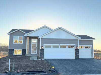 1015 Ashbury Lane NE