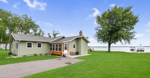 6238 Birchdale