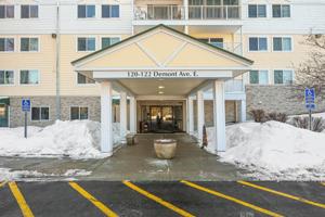 122 Demont E