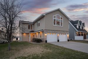 14390 Watersedge NE
